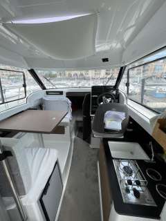 Jeanneau Merry Fisher 695 S2 Kabinski čoln