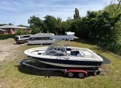 Bayliner 215 Bowrider