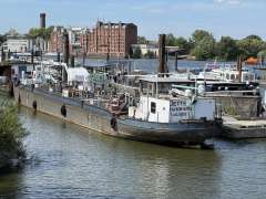 Jette 37m Tankschiff / Wohnschiff