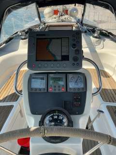 Bavaria 37