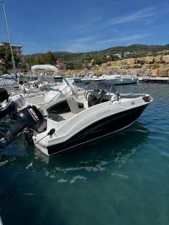 Manara 555 WA Deck Boat