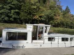 Locaboat 935W Houseboat