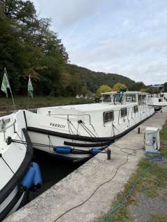 Locaboat 1500R Houseboat