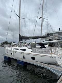 Hanse 418