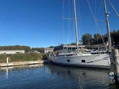 Hanse 418 Sailing yacht