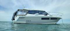 Jeanneau NC 9 Bateau à cabine