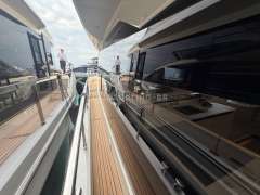 Absolute 60 Fly Flybridge