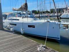 Jeanneau Sun Odyssey 410 Sailing yacht