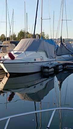 Falcon 22 Yacht a motore