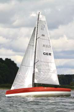 LA 28 Daysailer