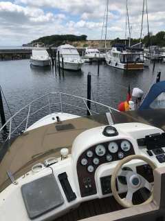 Sealine F 37