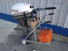 Selva Ray 8 Hors-bord