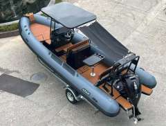 AZ 700 Semi-rígido