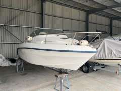 Beneteau Flyer 5.7 cab Yacht à moteur