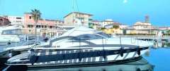 Pershing 45 Motoros yacht