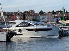 Jeanneau DB43 IB Yacht a motore