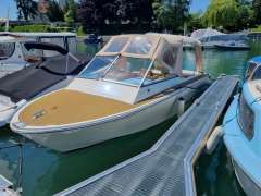 Coronet 21 DC Bateau à moteur classique