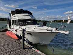 Carver 32 Motoryat