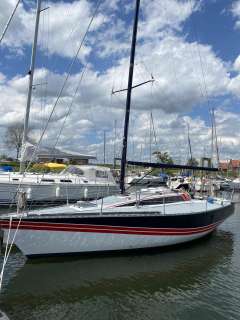 Verlvale Hustler 32 Stephen Jones Design Racing boat