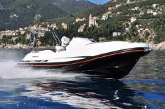 ZAR Formenti 87 Welldeck Festrumpfschlauchboot