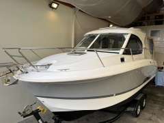 Beneteau Antares 8 Seamotion Yate a motor