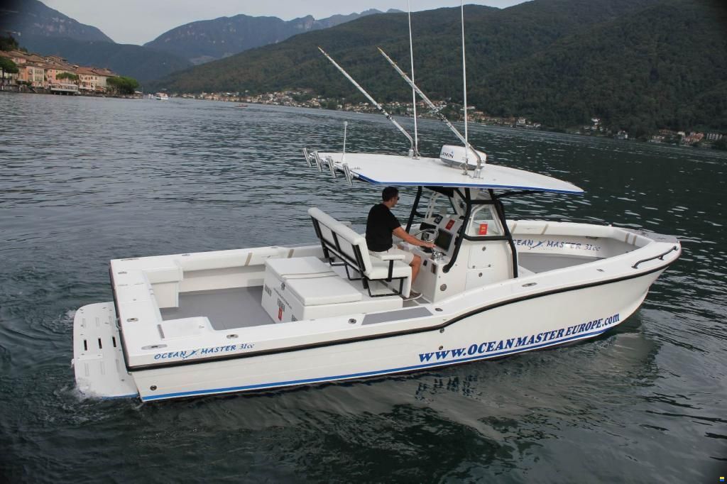 Ocean Master (US) 31 Center Console
