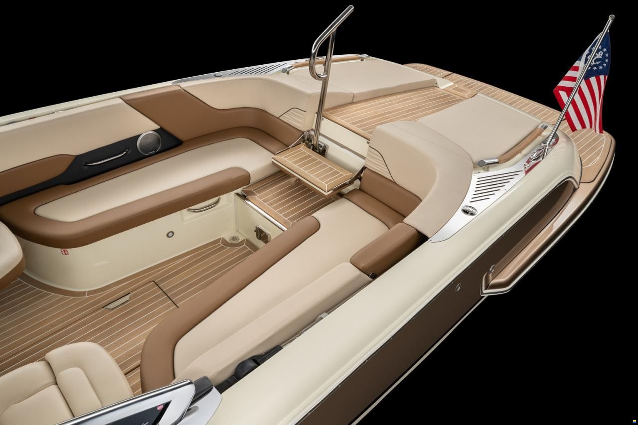 Chris Craft Launch 27