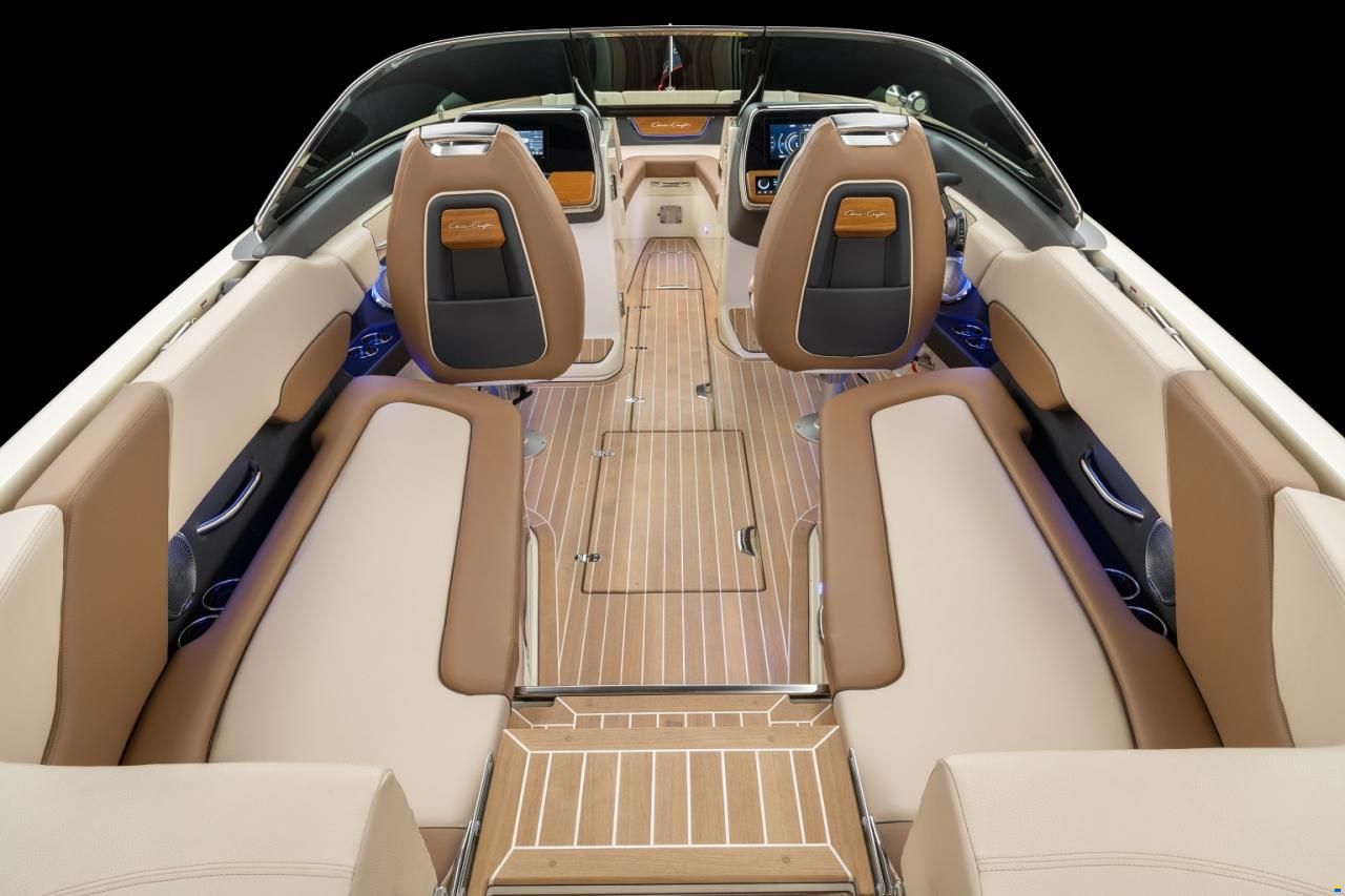 Chris Craft Launch 27