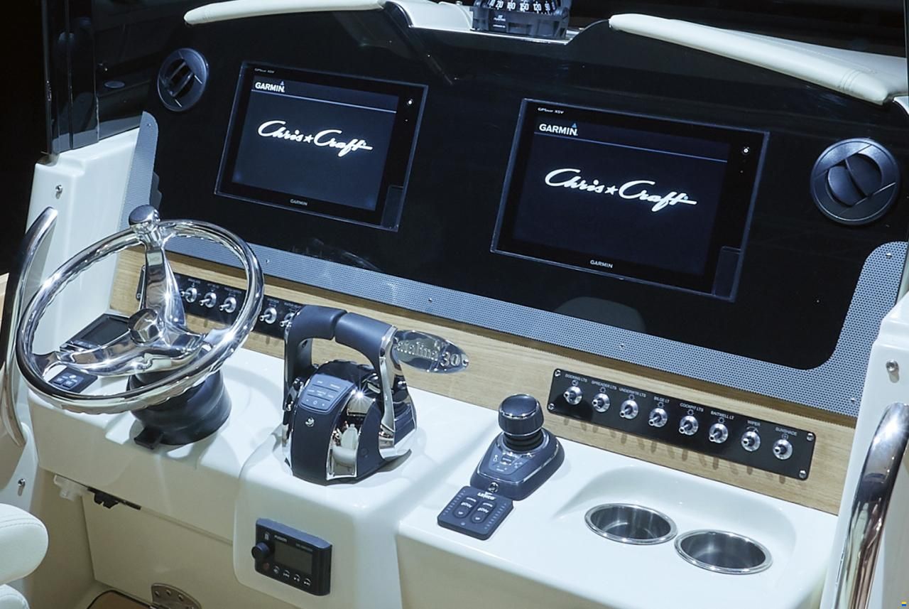 Chris Craft Catalina 31 Outboard