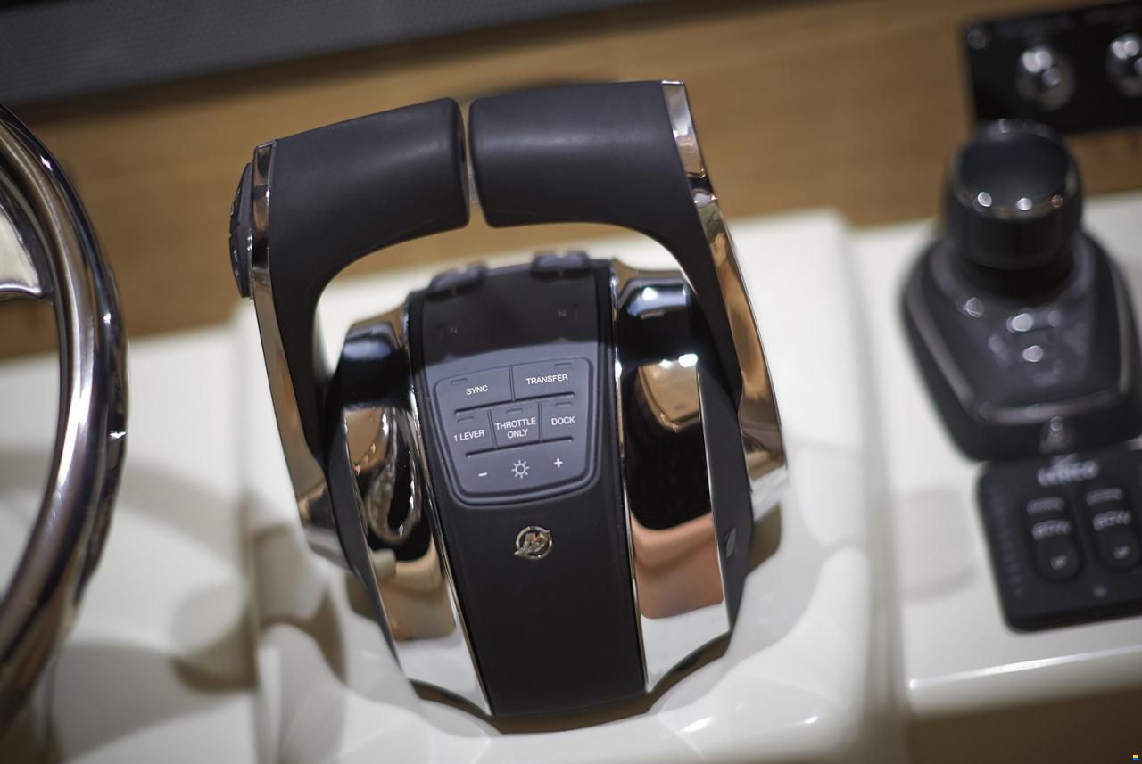 Chris Craft Catalina 31 Outboard