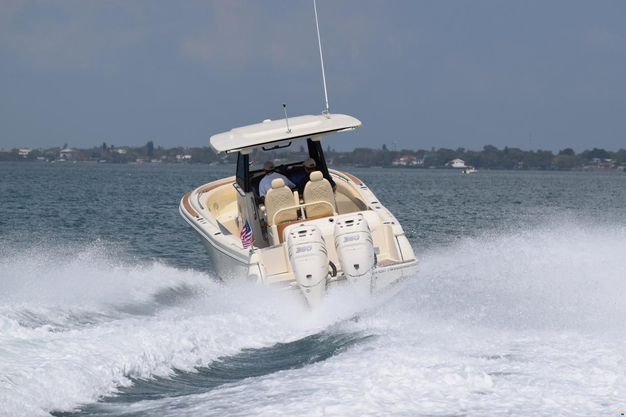 Chris Craft Catalina 31 Outboard
