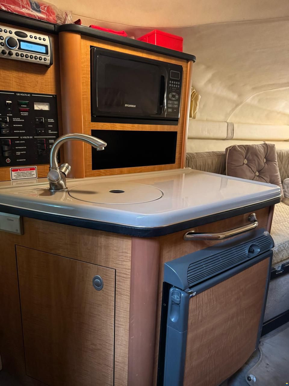 Sea Ray 240 DA Sundancer