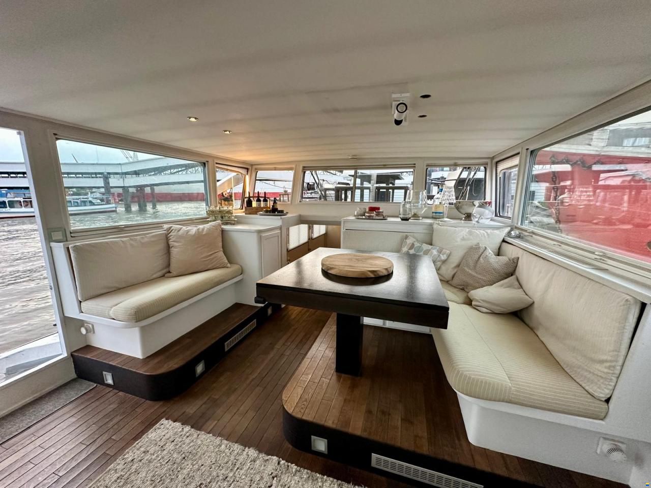 Komfortables Wohnschiff