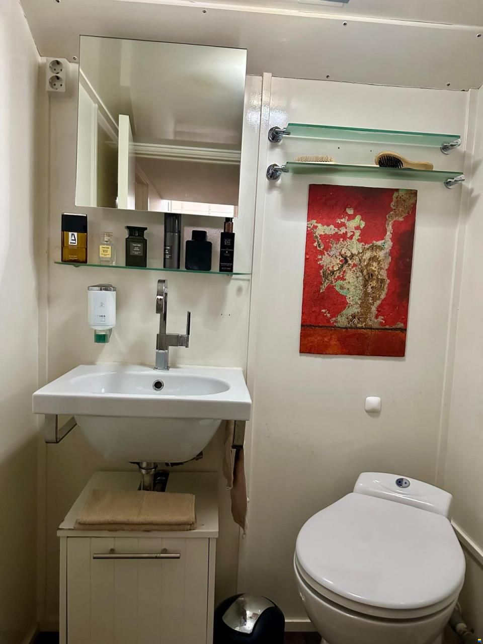 Komfortables Wohnschiff