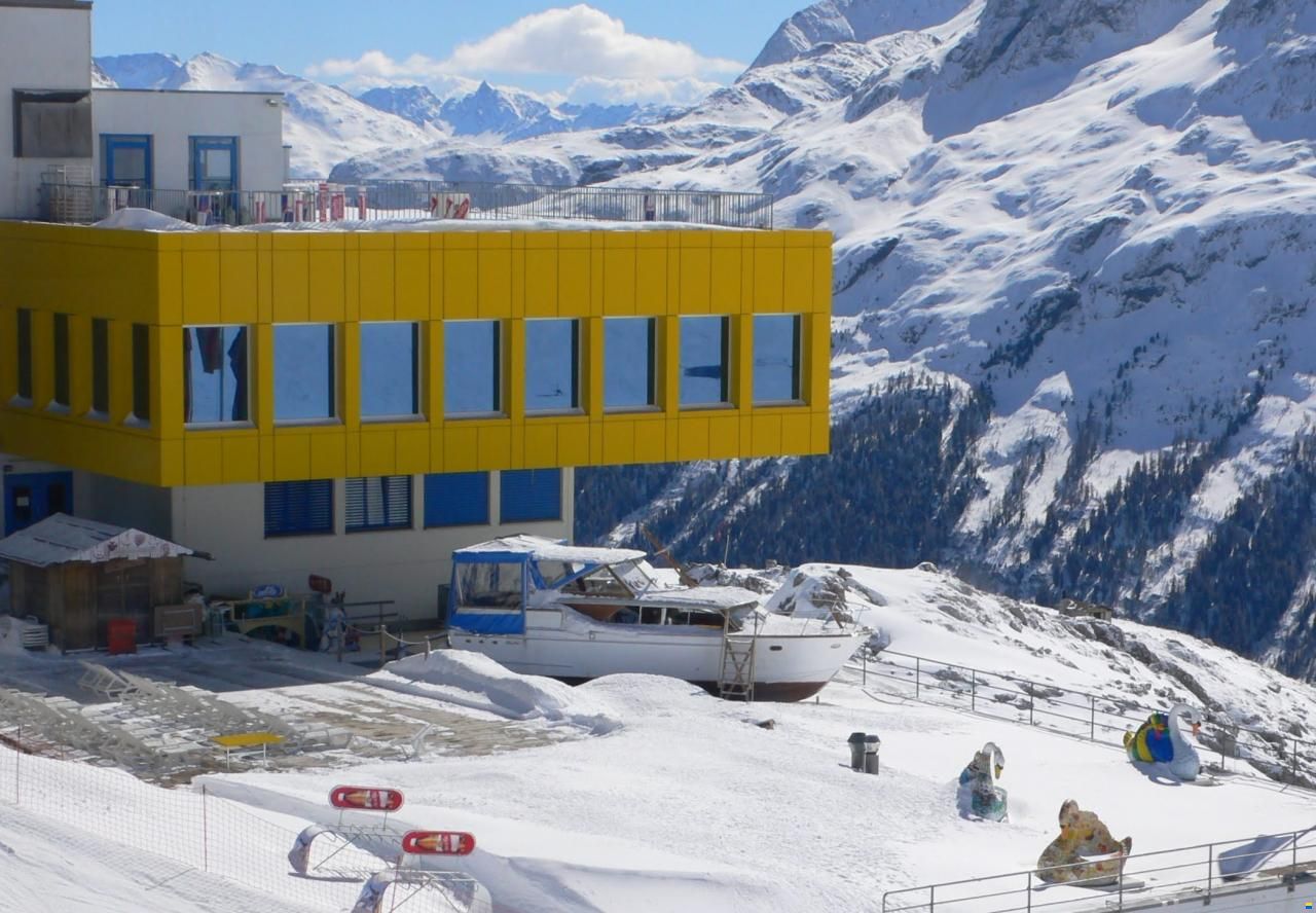 Swiss Craft Sedan Express Cruiser 9,60 m