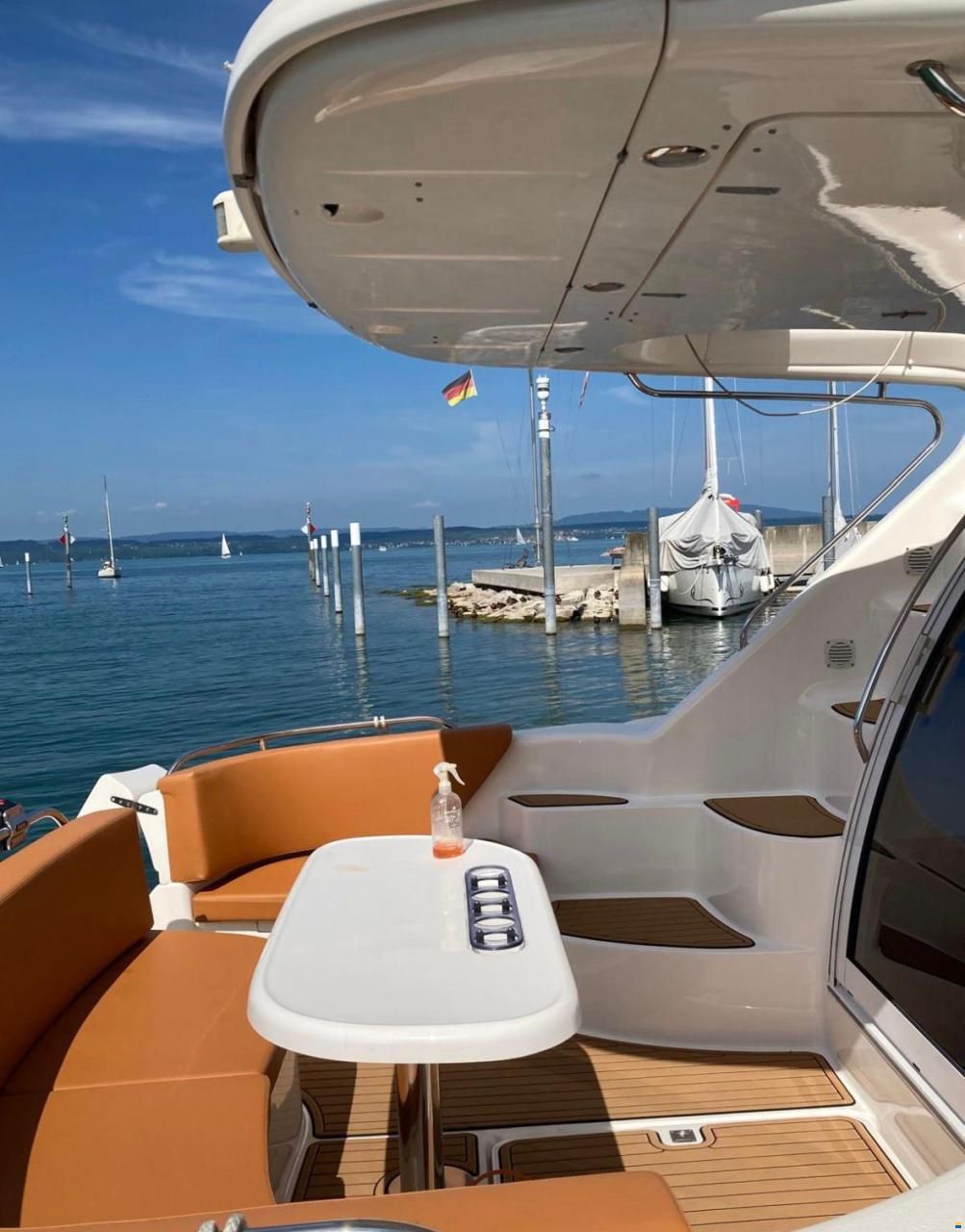 Sealine F360
