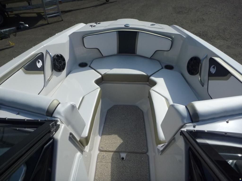 Scarab 215 HO - 400 PS