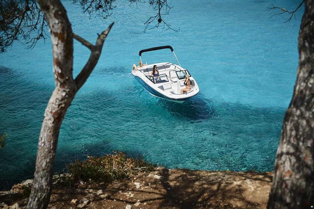 Sea Ray SPX 210 Europe