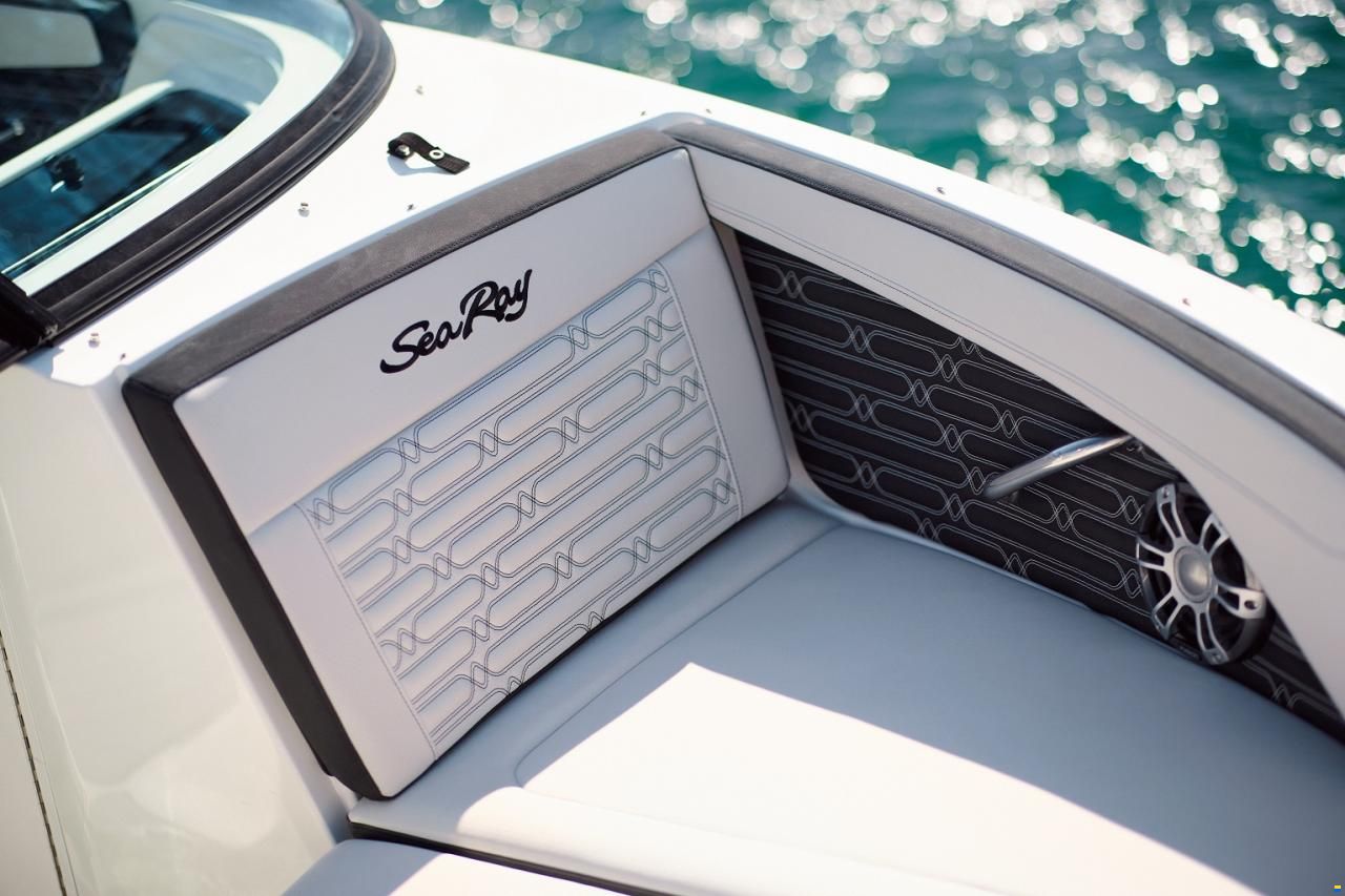 Sea Ray SPX 210 Europe
