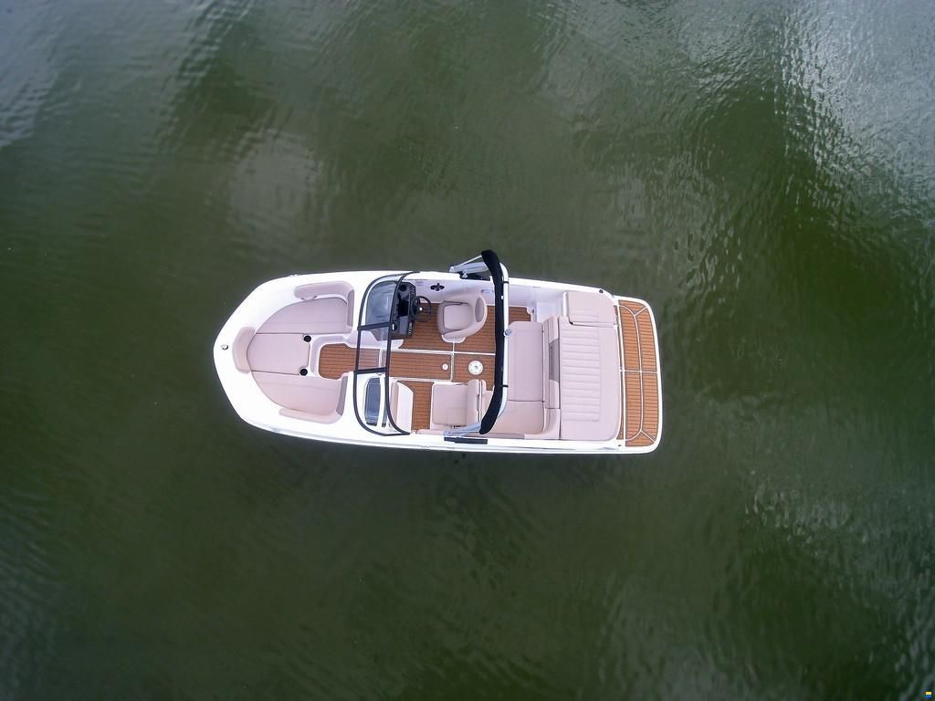 Bayliner VR5 Wakeboard