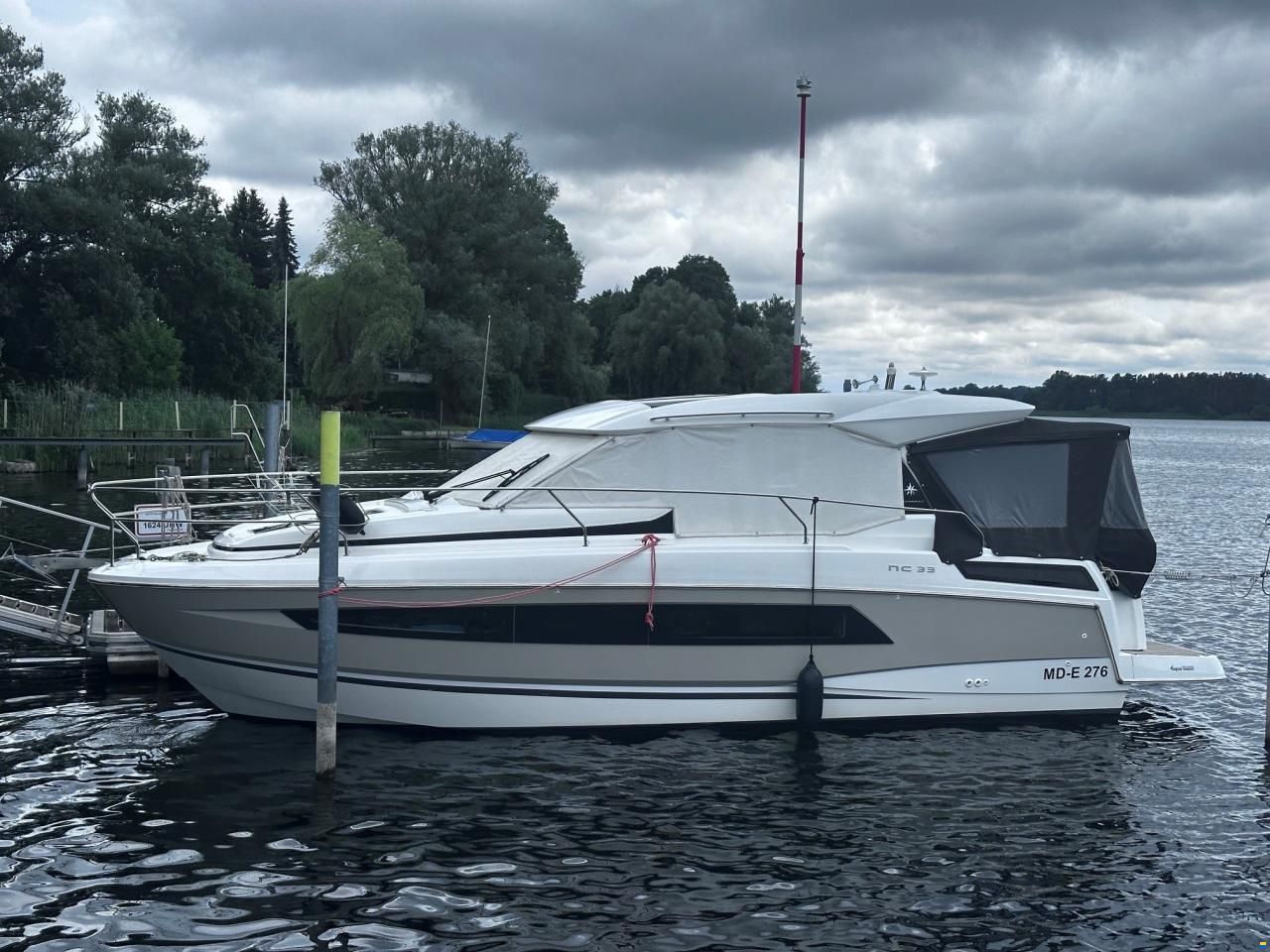 Jeanneau NC 33
