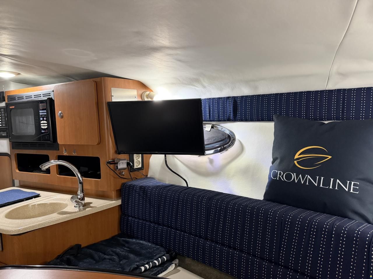 Crownline 250 CR