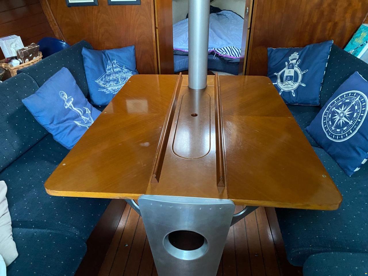 Beneteau First 310