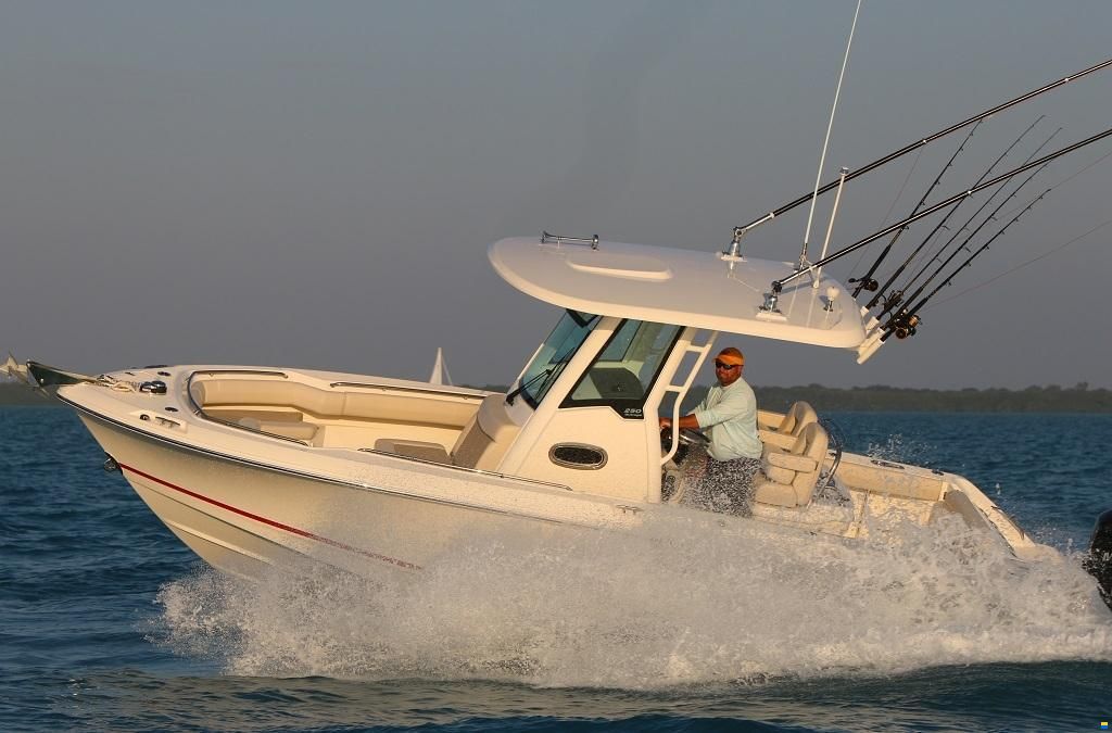 Boston Whaler 250 Outrage