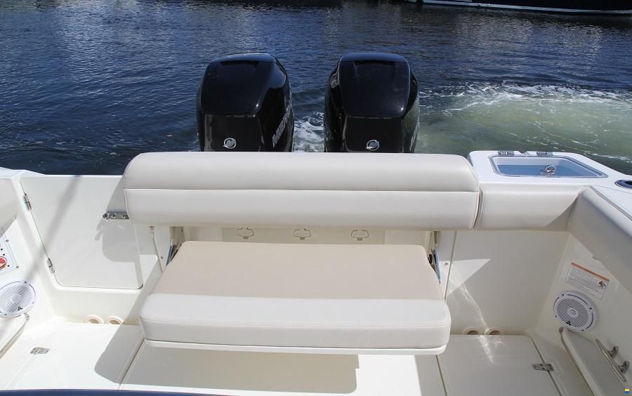 Boston Whaler 280 Outrage