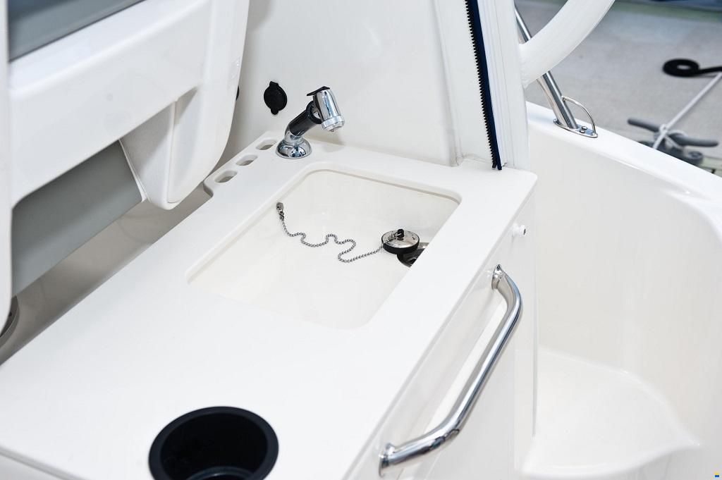 Boston Whaler 285 Conquest
