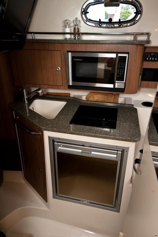 Boston Whaler 285 Conquest