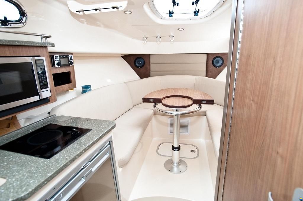 Boston Whaler 285 Conquest