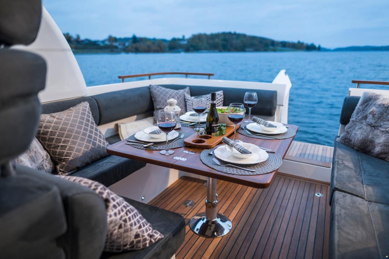 Marex 310 Sun Cruiser