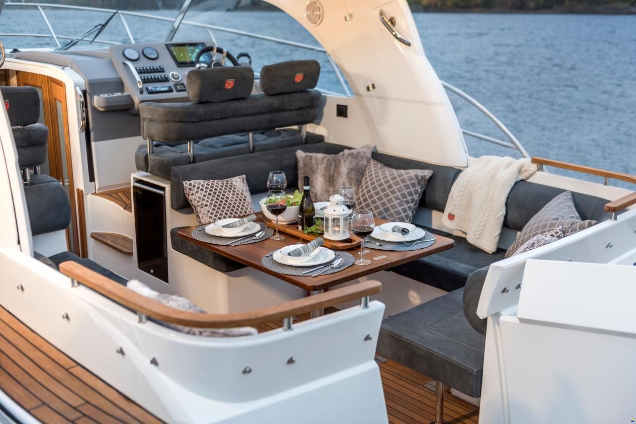 Marex 310 Sun Cruiser